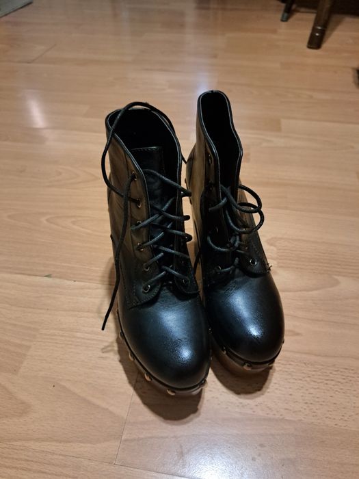 Дамски кожени боли,37см на ходилото,12см ток Чисто нови!