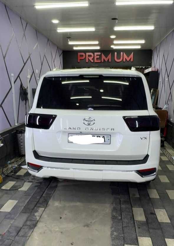 Toyota prado land cruiser 300