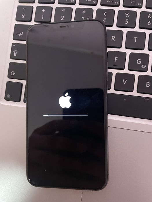 Iphone 11 Pro 64 gb baterie 100% liber