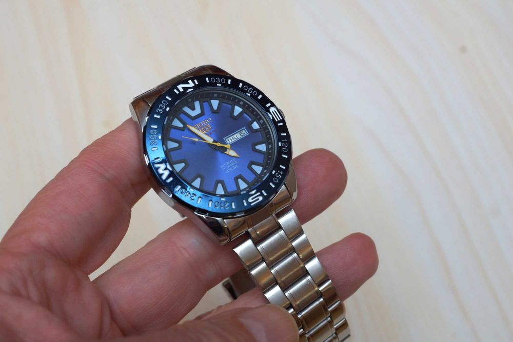 часовник SEIKO Sport-нов