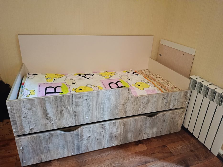 2 ярусная компактная кровать