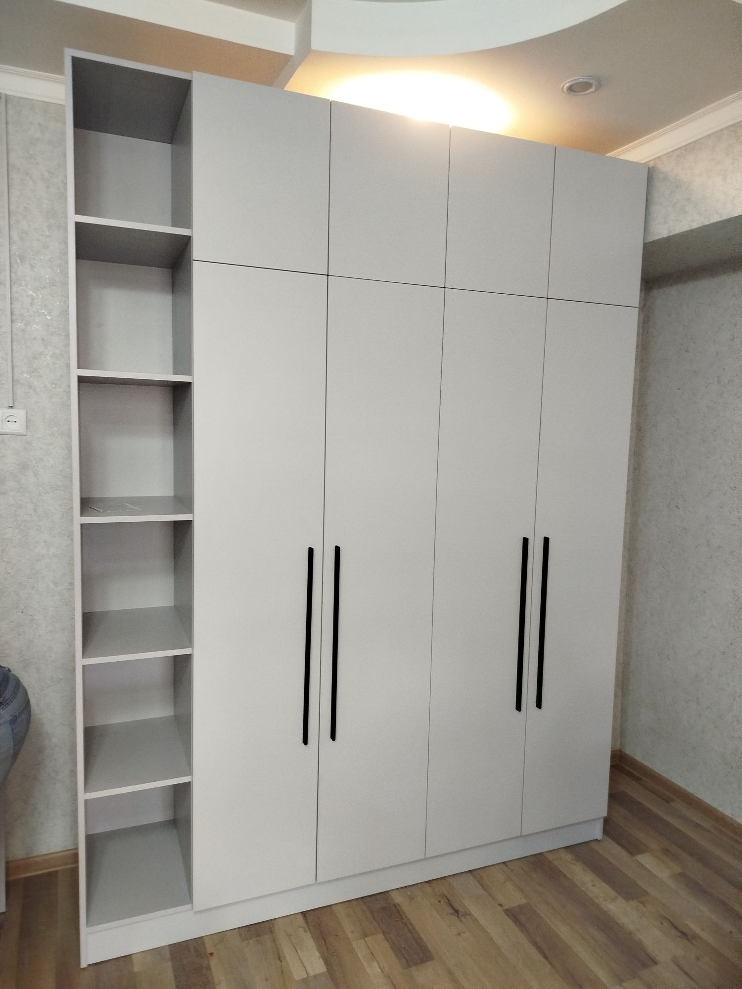 Shkaf antrisol mdf
