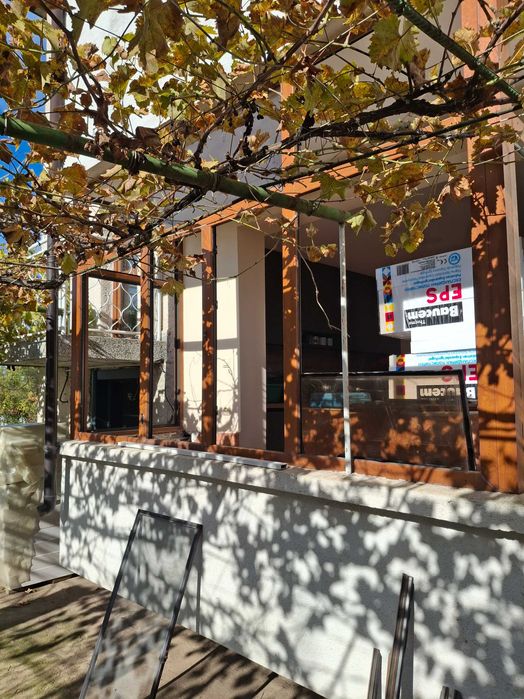 Продавам дограма