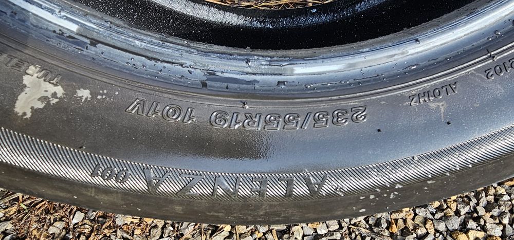 2бр. летни гуми Bridgestone 235/55 19