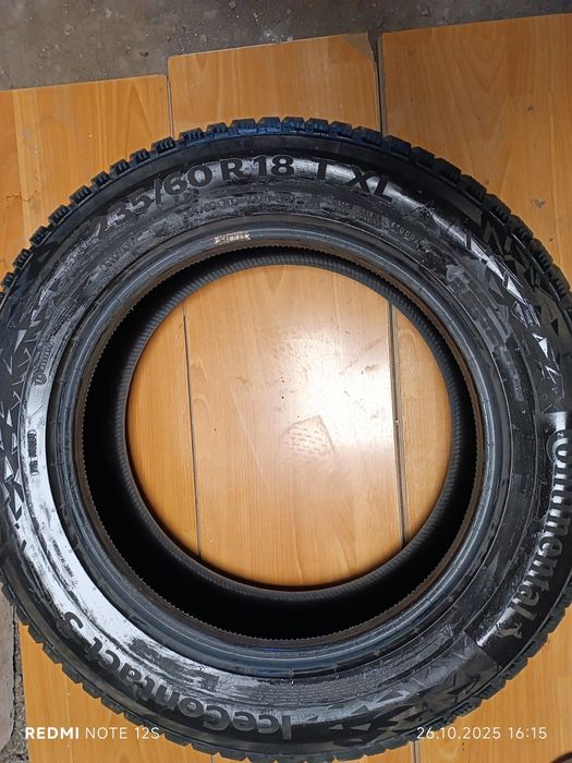 Резина зимняя  235/60/18 continental
