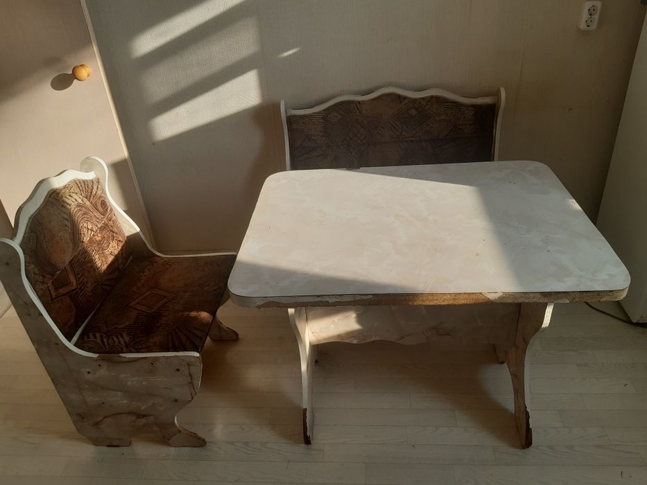 кухонный уголок.