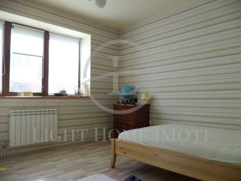 Продава се Етаж от къща в Пловдив, Център - 200 кв.м за 1530 €/кв.м - Снимка #1