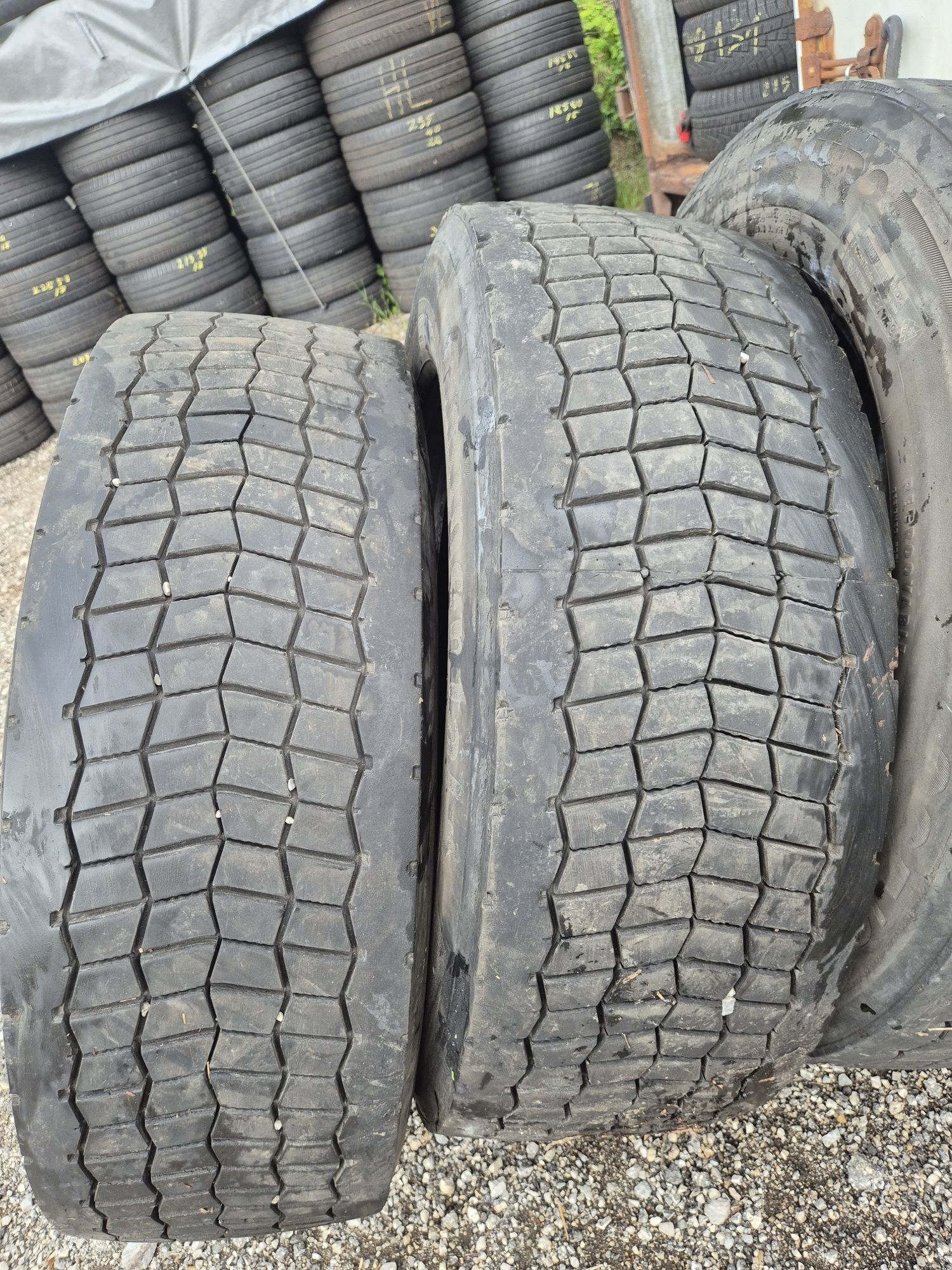 Гуми за камиони 295 60 R 22.5 внос от Германия