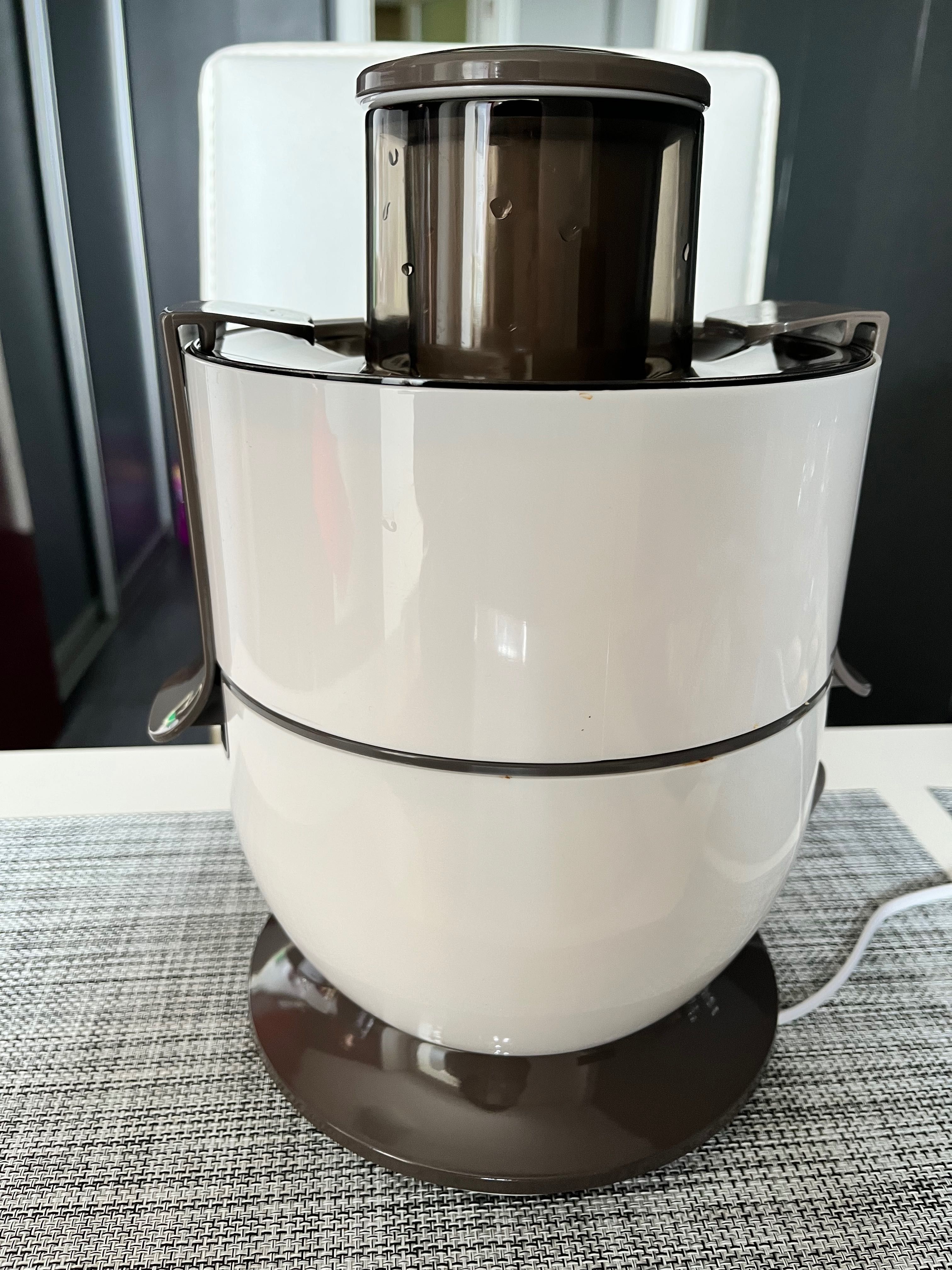 Сокоизтисквачка Cecotec strong titanium