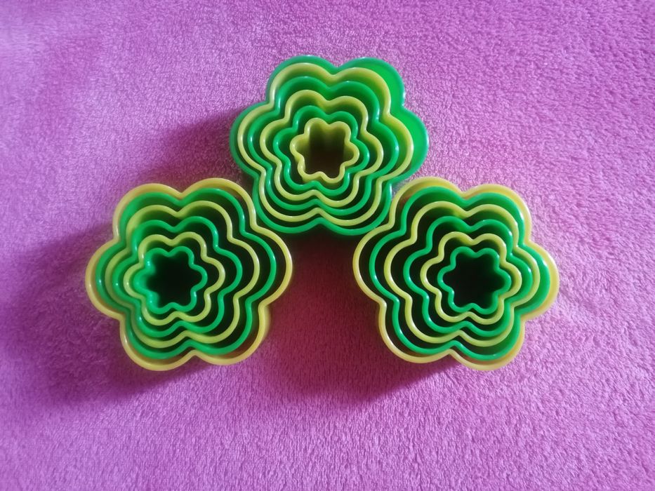 Set 6 forme/ decupaje flori aluat/ foietaj/ marțipan, mărimi diferite