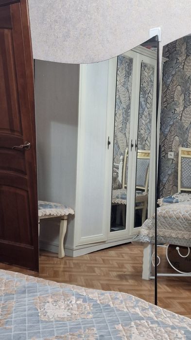 Зеркало        .