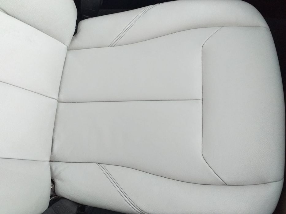 Reconditionare prin Vopsire Interior Piele Auto Scaune Cotiere Volan
