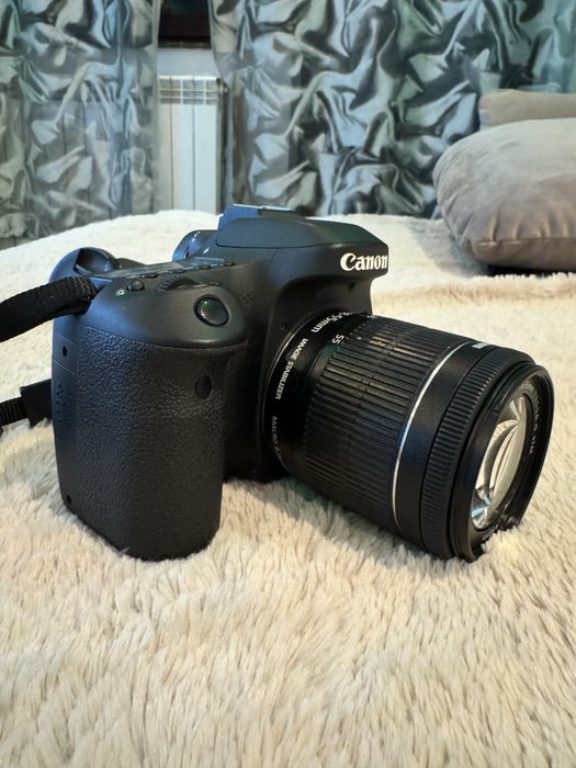 Canon EOS80D+Obiectiv EFS 18-55mm