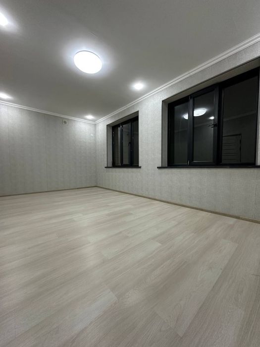 Двух Этажный коттедж 1.2 соток 6 комнат