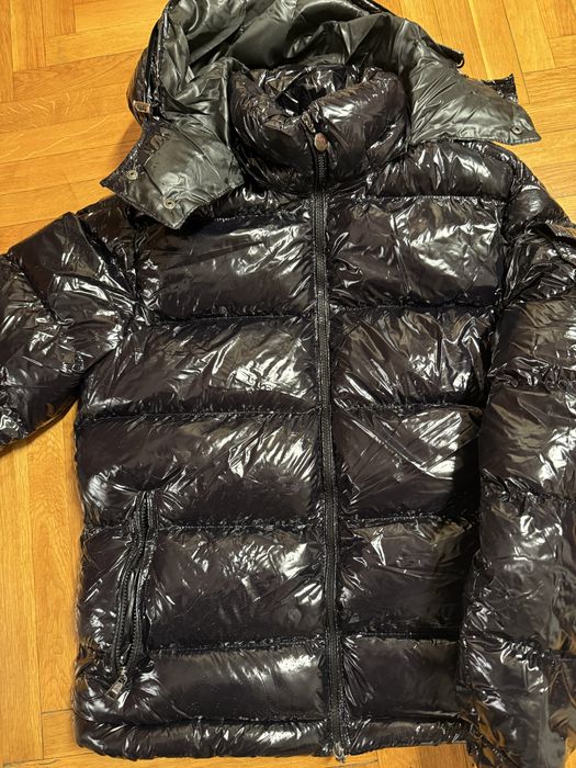 Geaca Moncler nouă