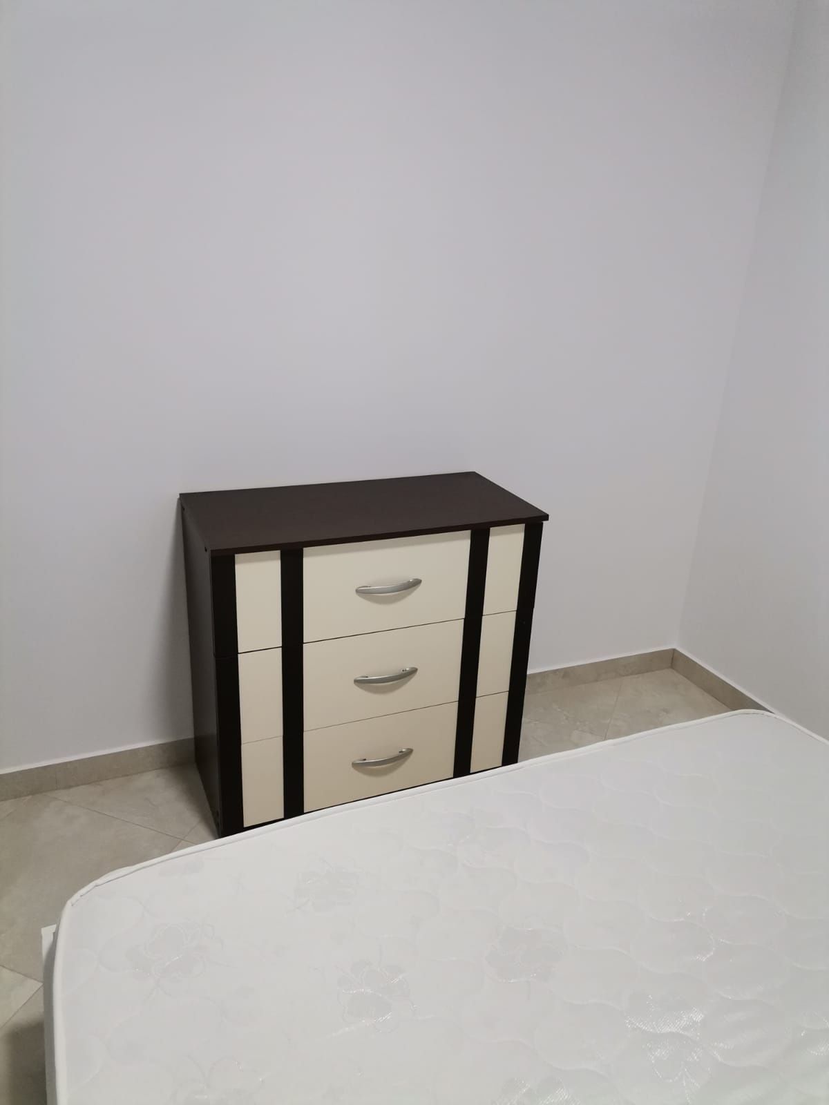 Închiriez apartament zona liceul agricol