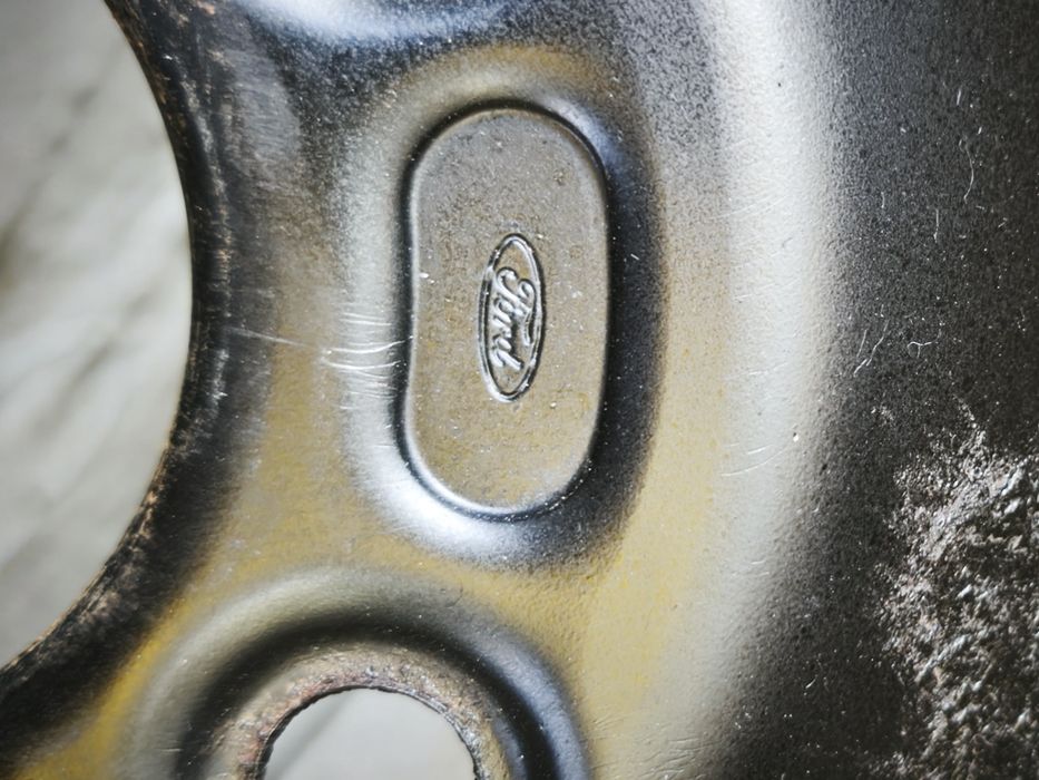 Roata rezerva Ford slim