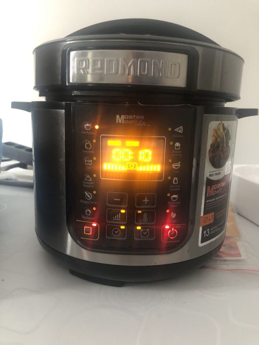 Мультиварка Redmond