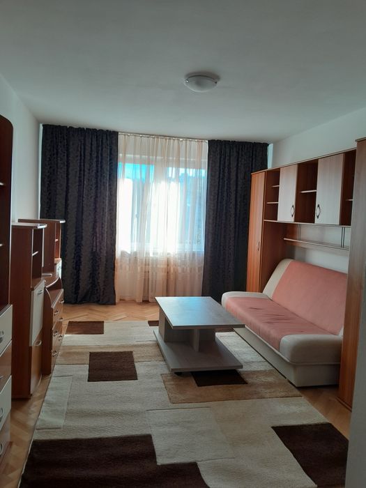 Dau în chirie apartament cu 2 camere în Tg Mureș,  Calea Sighișoarei.