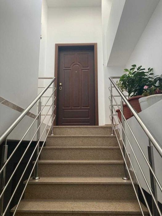 Proprietar inchiriez apartament lux zona de case Drumul Sarii, Afi