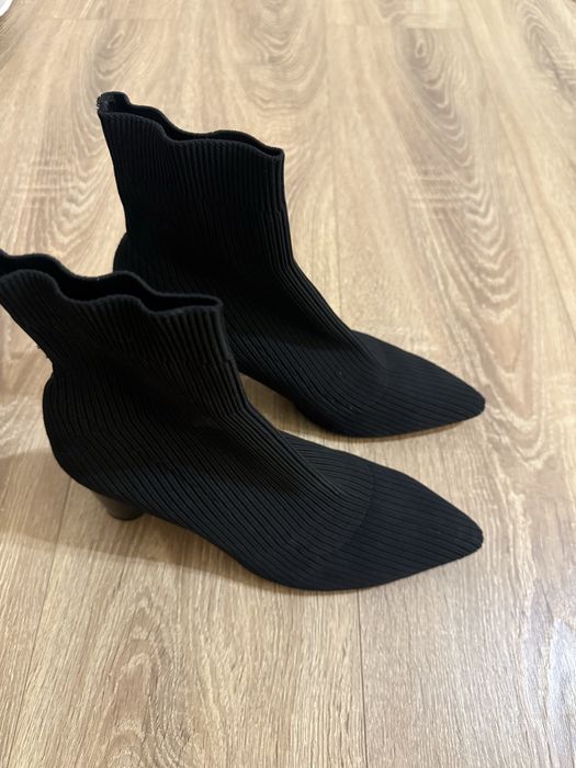 Botine tip ciorap Zara