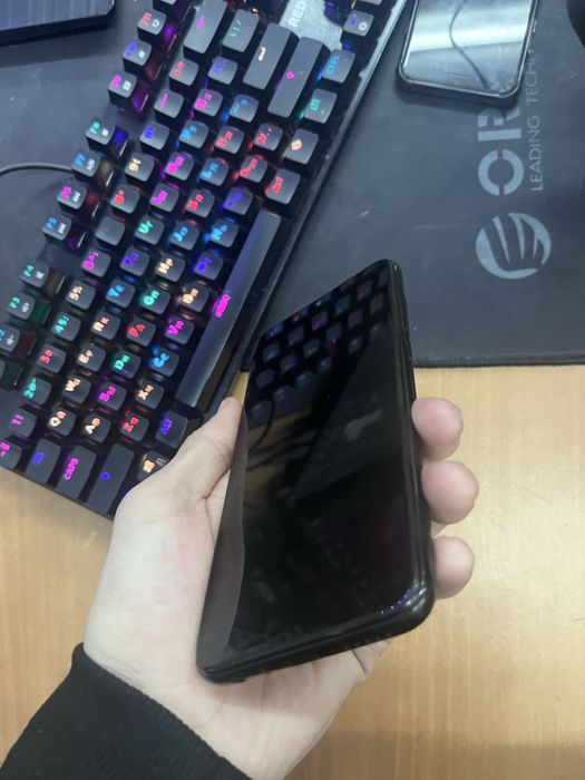 Продам Редми нот 8