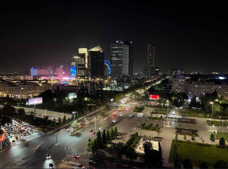 Дружба Народов 2 комнаты 4 этаж 
Орентир: Сой ресторан