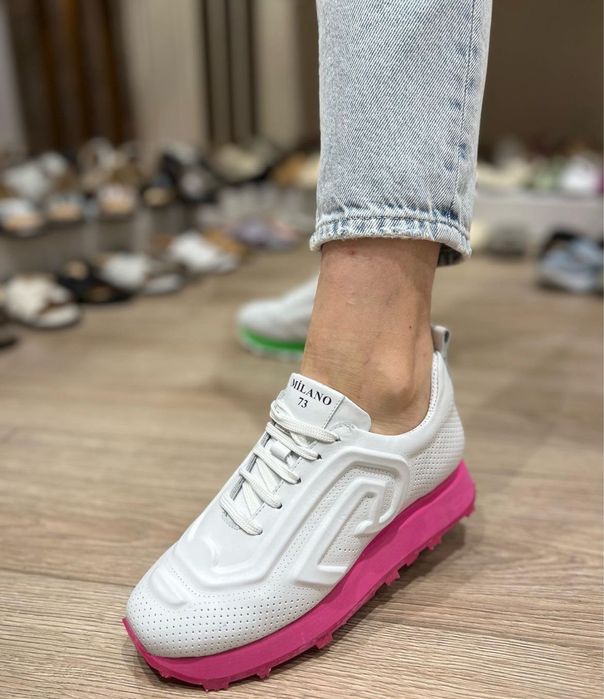 Кроссовки турция