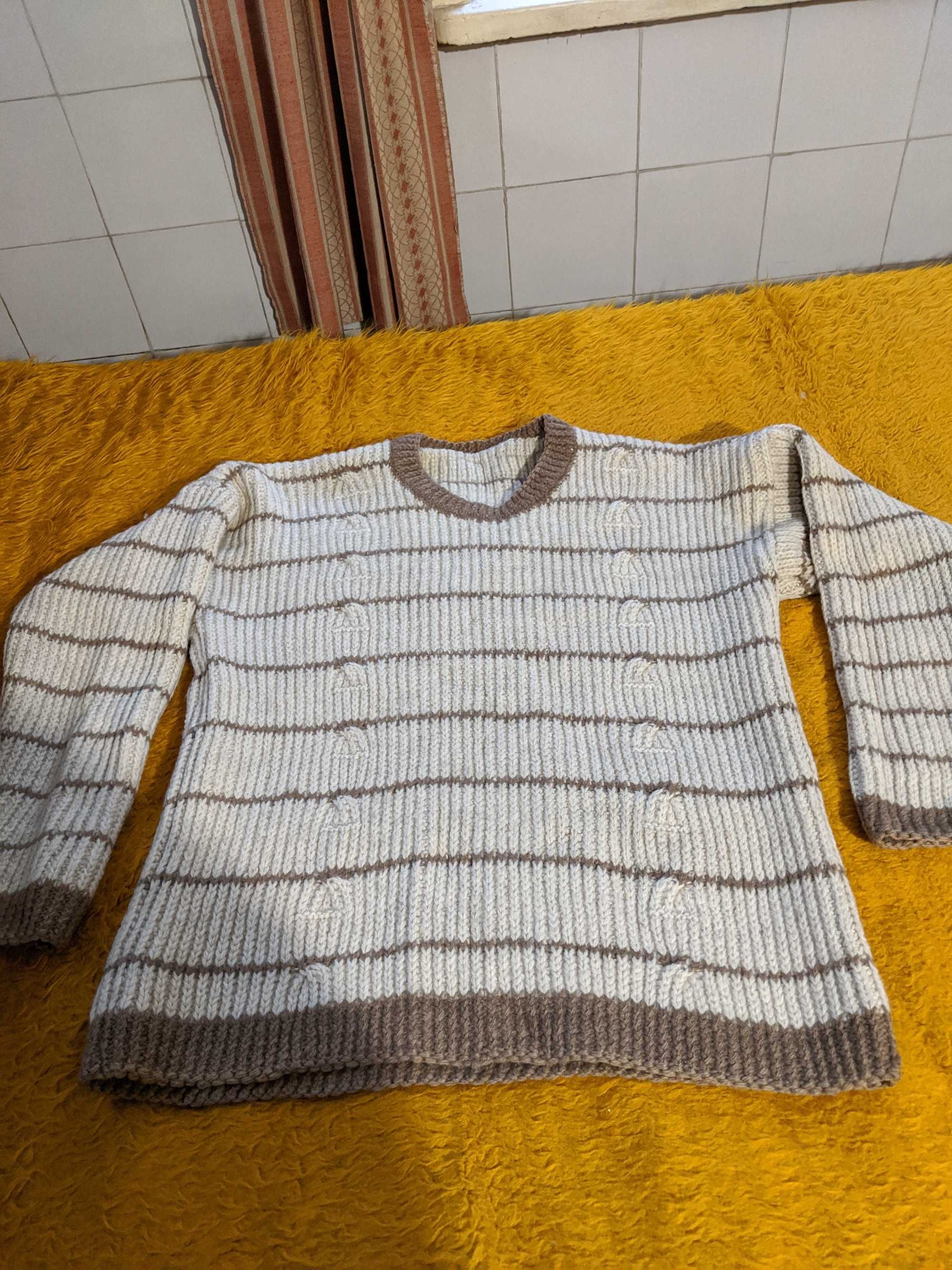 Дебели мъжки пуловери