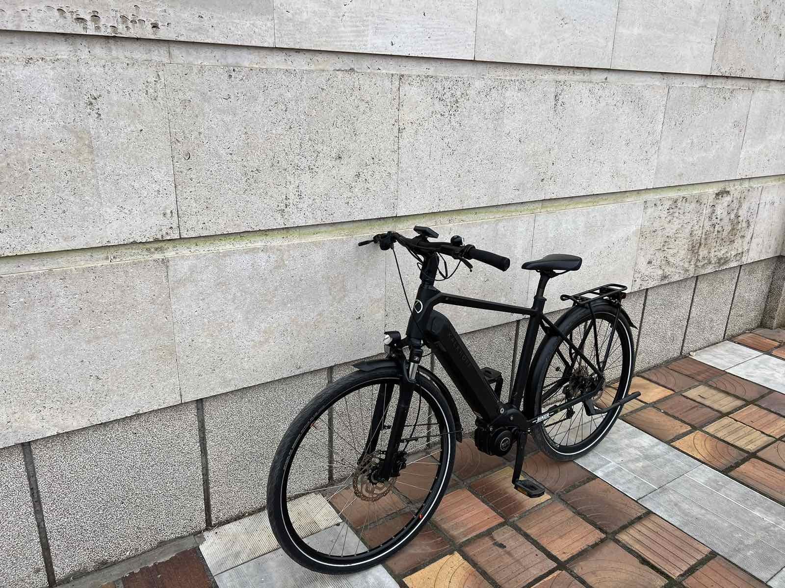 Електрически алуминиев градски велосипед Kalkhoff 28" хидравлични спир