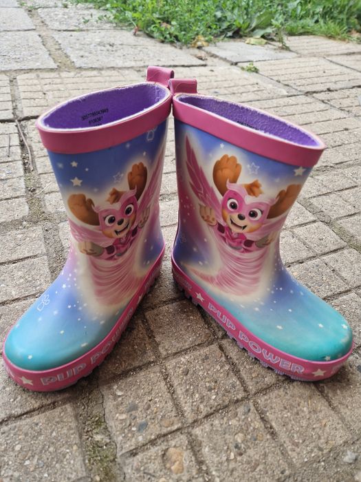 Гумени    ботуши