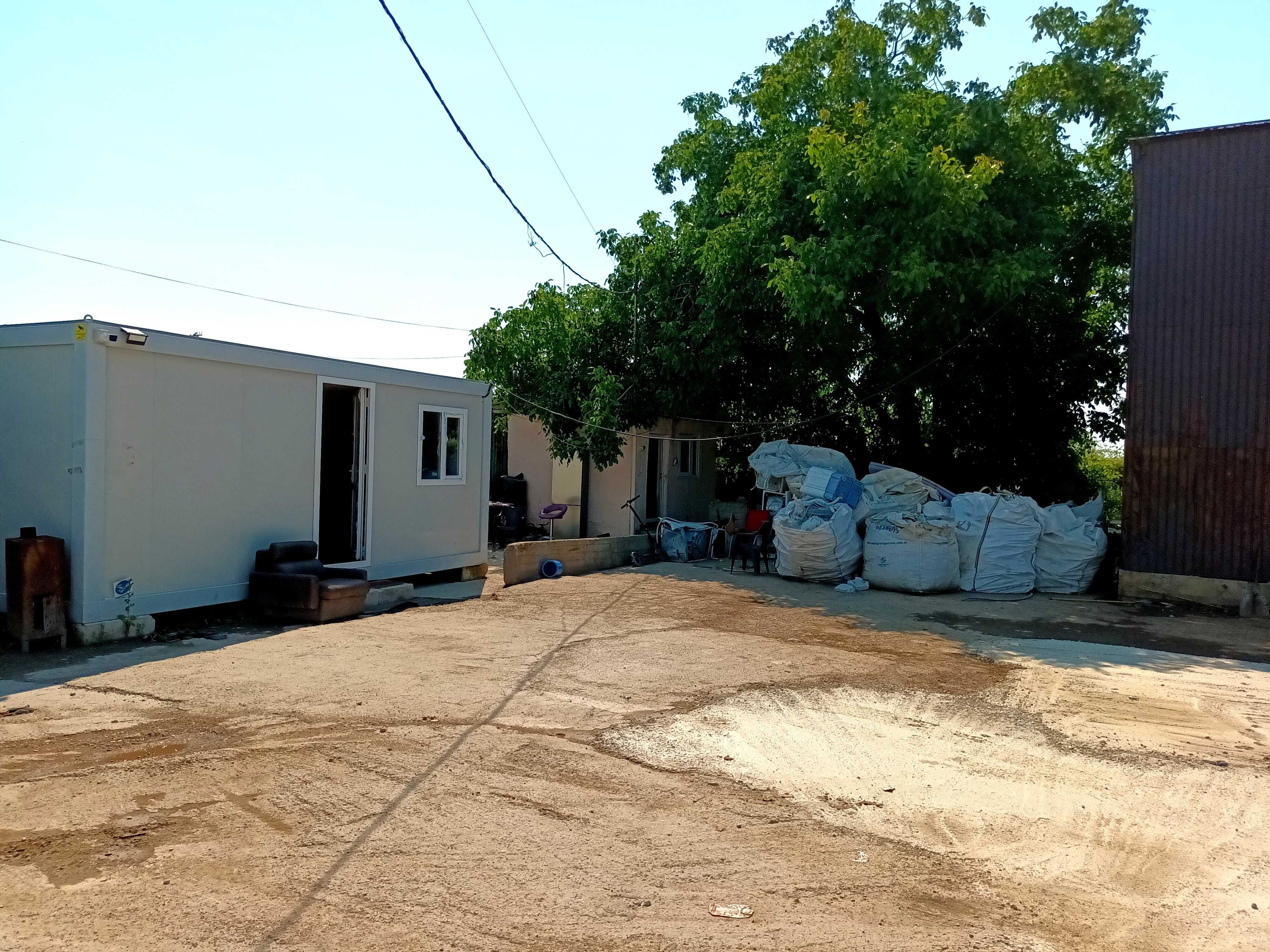 Inchiriez ,Teren reciclare Fier si Electronice Targoviste