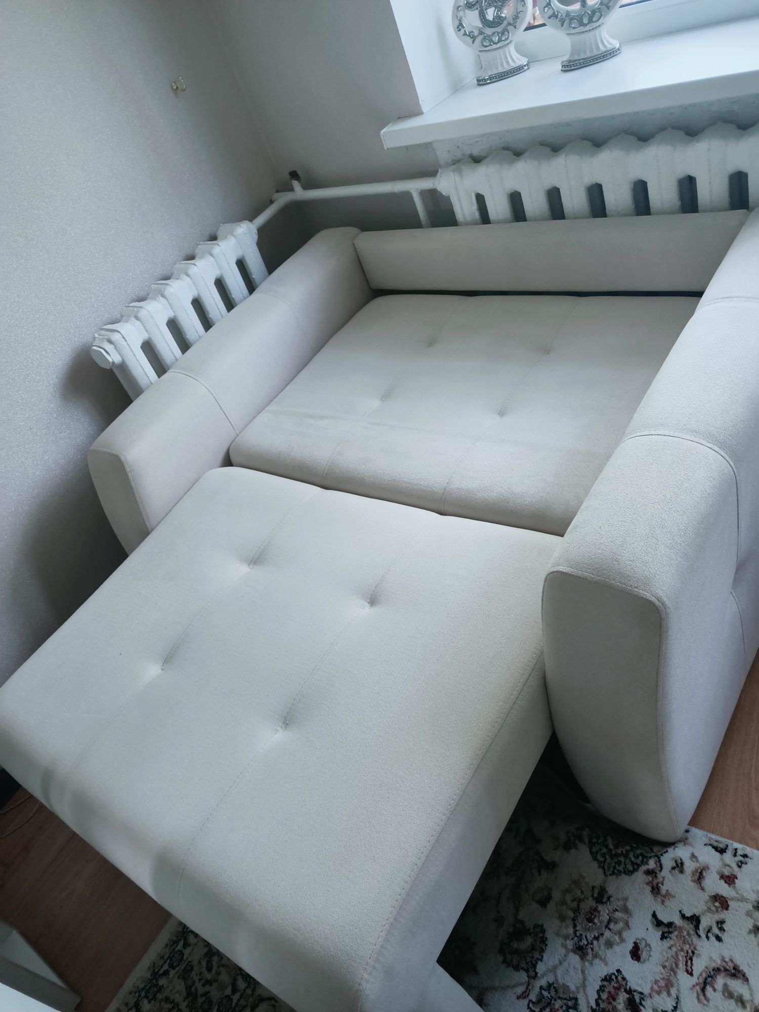 Продам кресло диван с подушкой