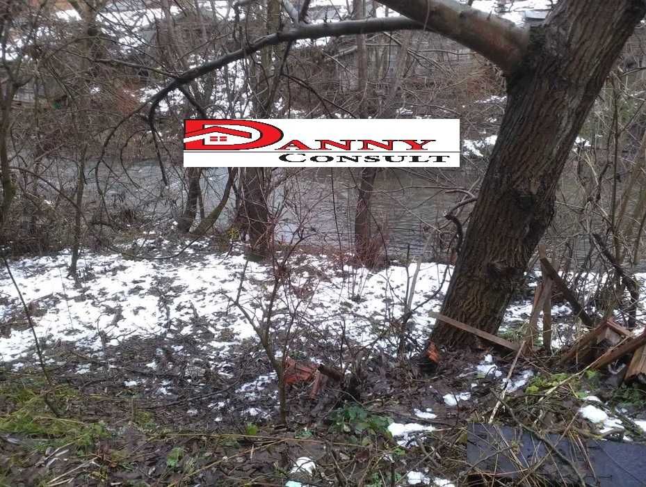 Двуетажна стара къща за продажба в гр. Плачковци