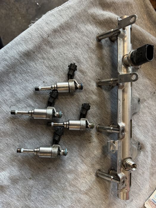 ARP шпилки 2.0tfsi, инжектори s3 8p 265к.с., Intake 2.0tfsi 76mm