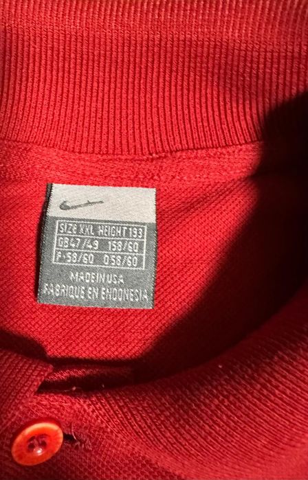 Tricou bărbătesc.
