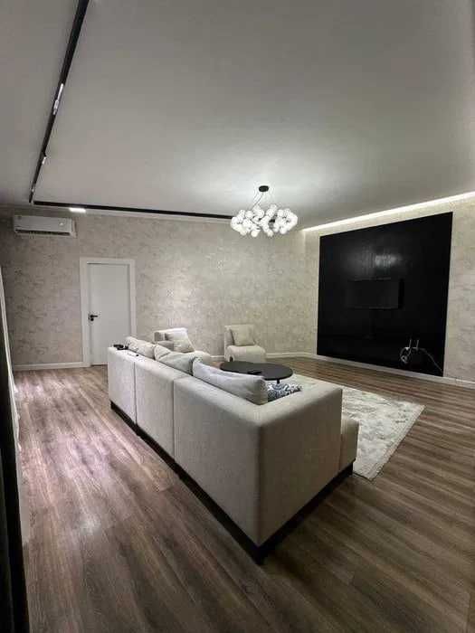 Ракат махалля / Продам евро квартиру со всеми удобствами 2ком/7/8 80м2