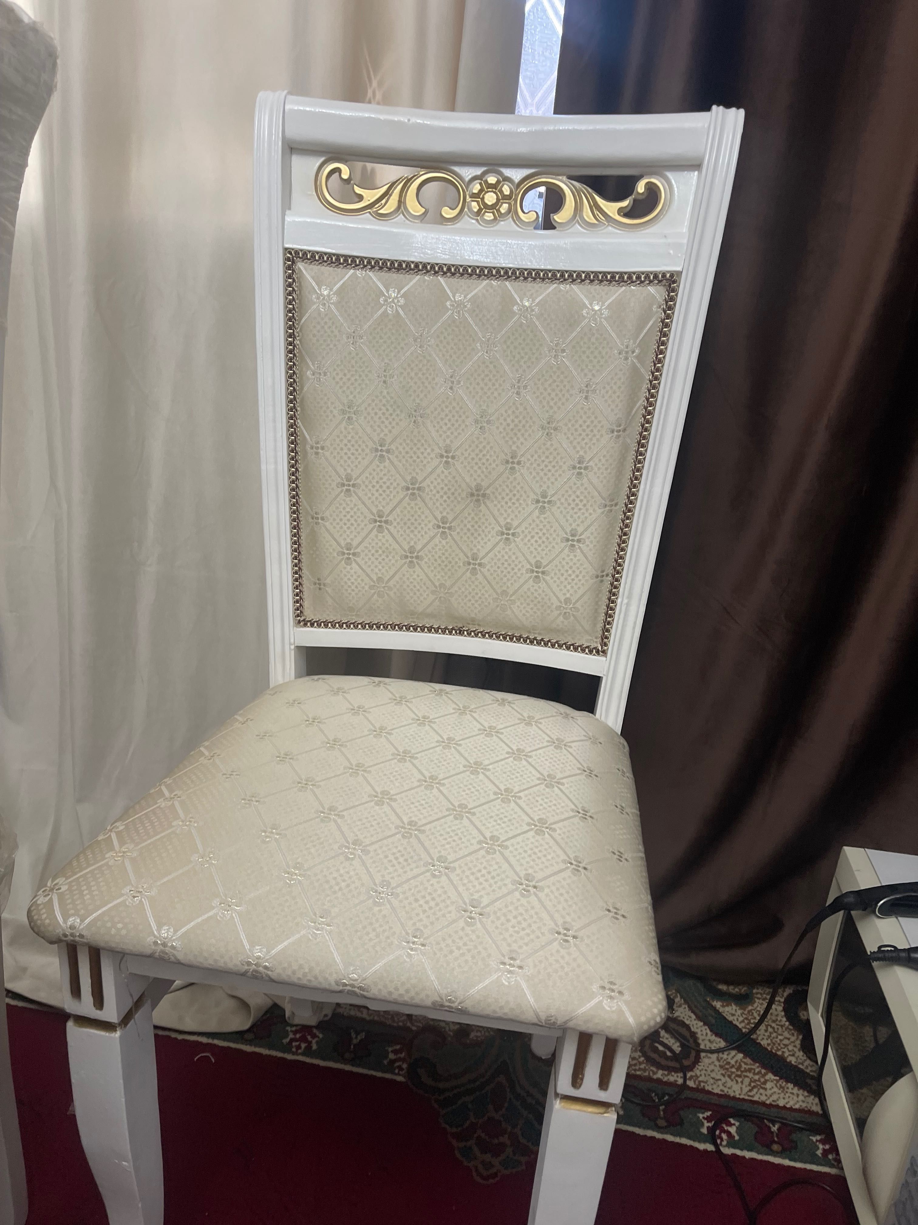Комплект стульев
