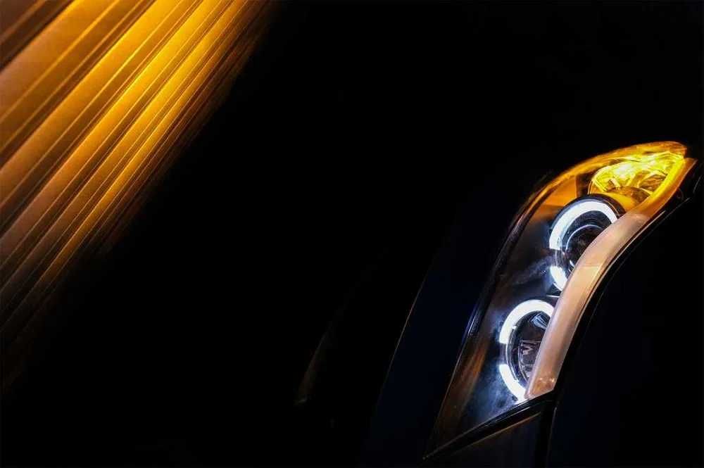SET Faruri Tuning cu lupa si angel eyes pentru BMW E90,E91