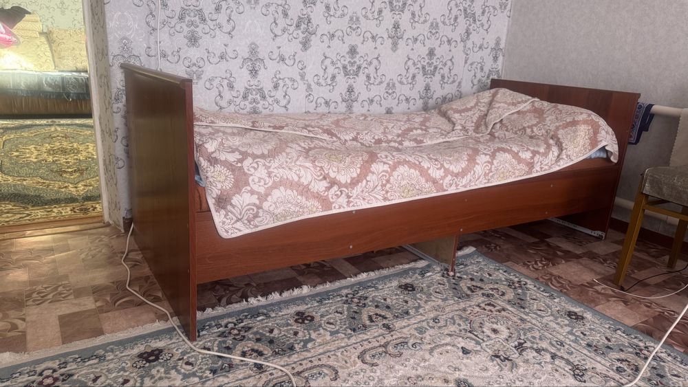 продам односпальную кровать