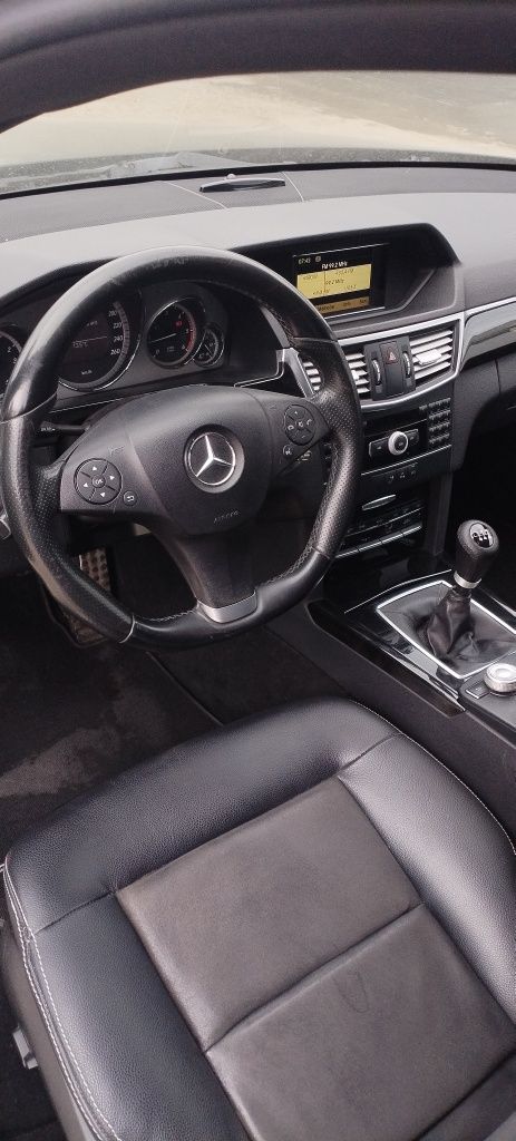 Mercedes W212-E200-AMG-Avangarde-FACELIFT