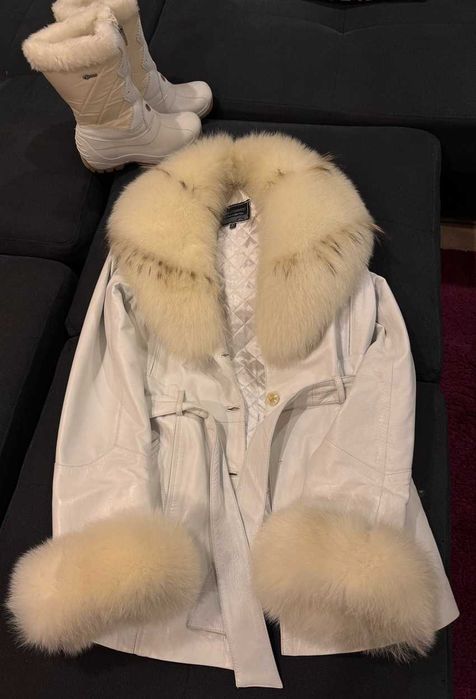 Haina piele naturala cu blana naturala detasabila - Marimea S