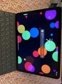 iPad Pro 64GB 11 inch + Smart Keyboard filo