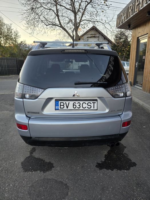 Vand/schimb Mitsubishi Outlander