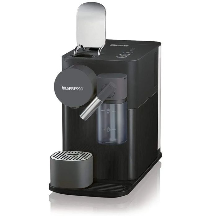 Капсульная кофемашина Nespresso Lattissima One. Made in Italy