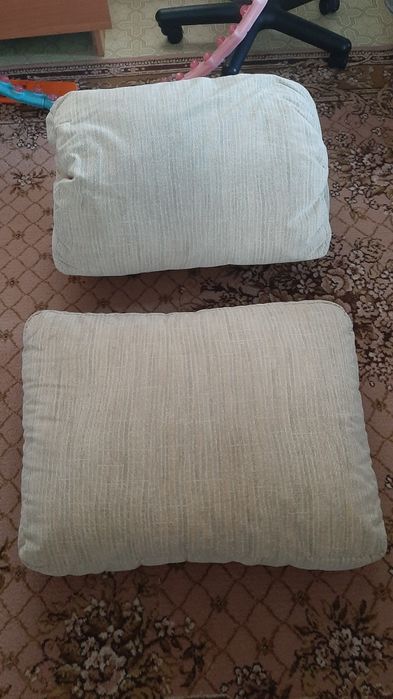 Подушки для дивана по 500 тенге