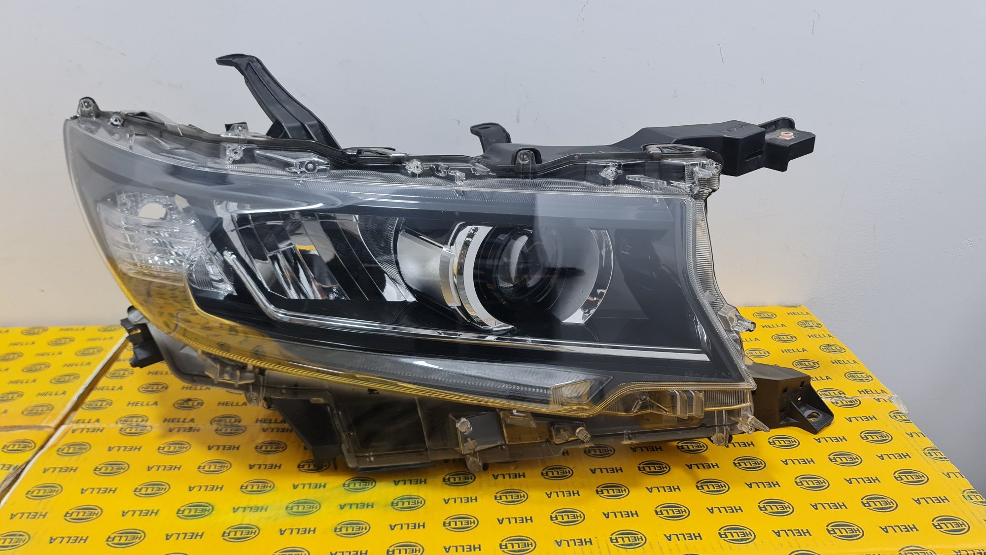 Far full led adaptiv Toyota Land Cruiser 2018+  j150 150