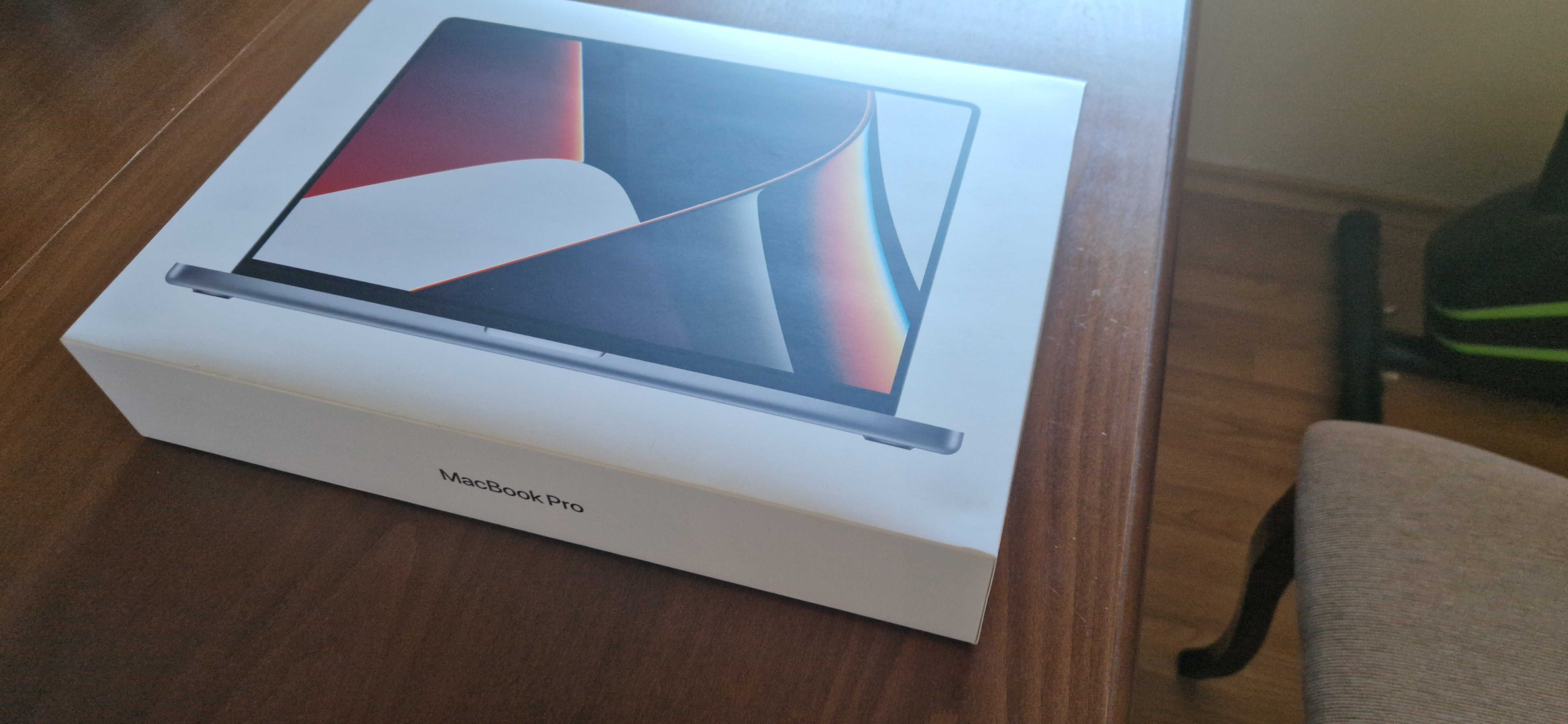 Кутия за MacBook Pro 2022
