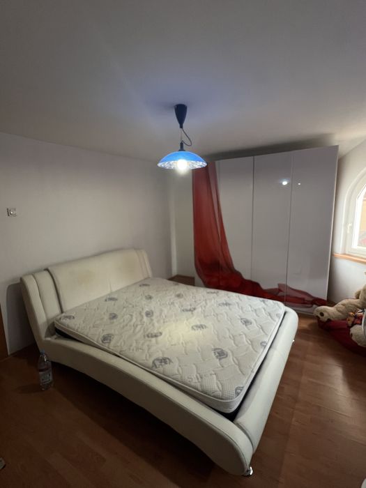 Vand mobila second hand