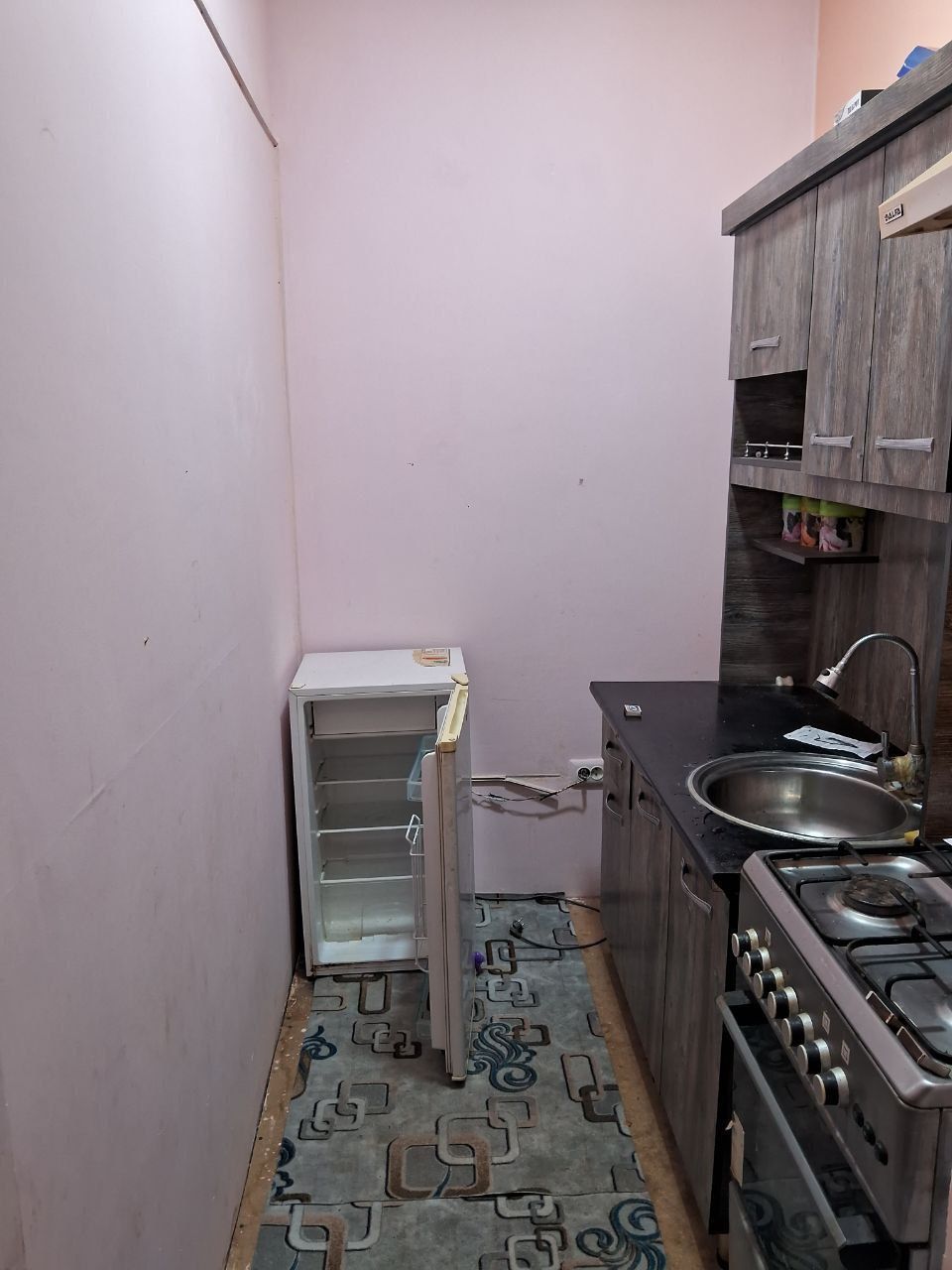 4 etaj 2 xonali uy kvartiraga beriladi